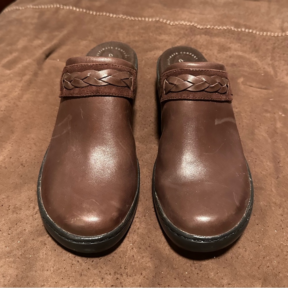 Women’s Clarks Clogs
